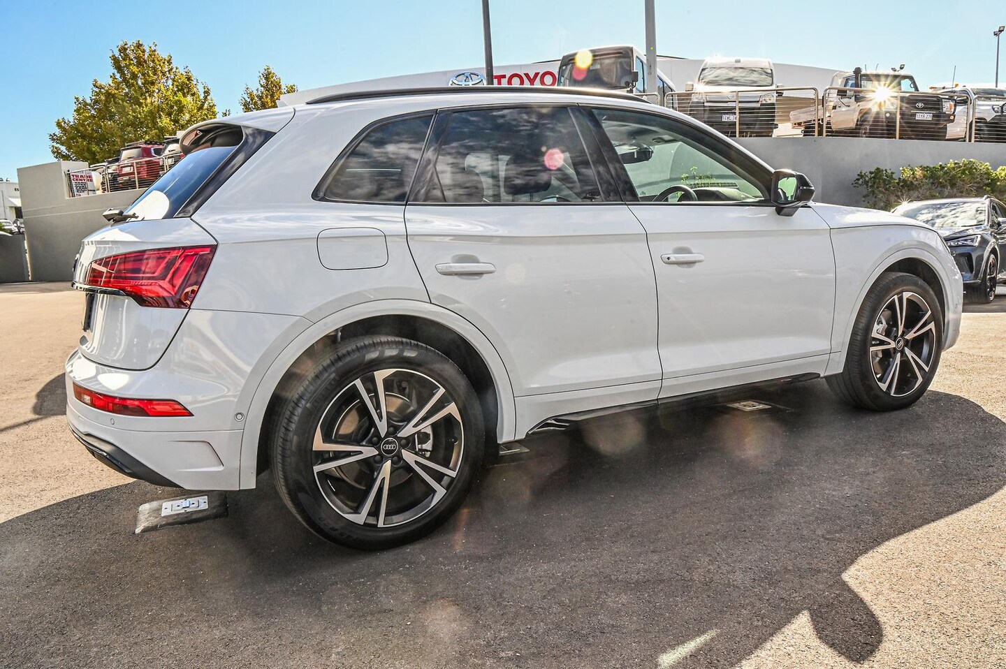 Image about Audi Q5 TDI S tronic