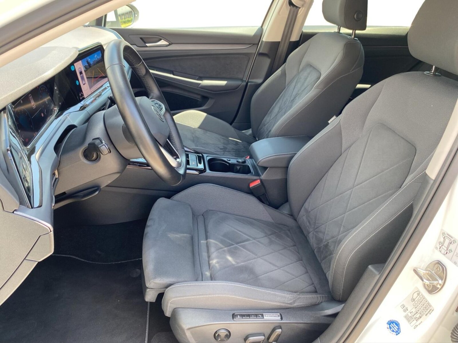 Volkswagen Golf Variant – Bild 8