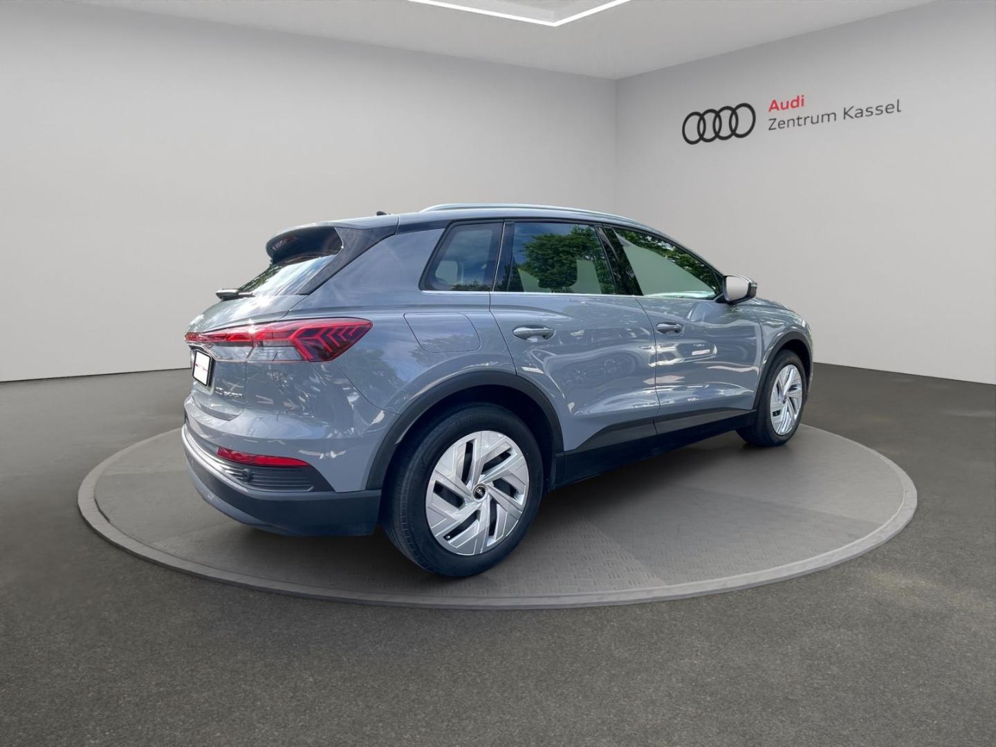 Image about Audi Q4 e-tron 40 e-tron