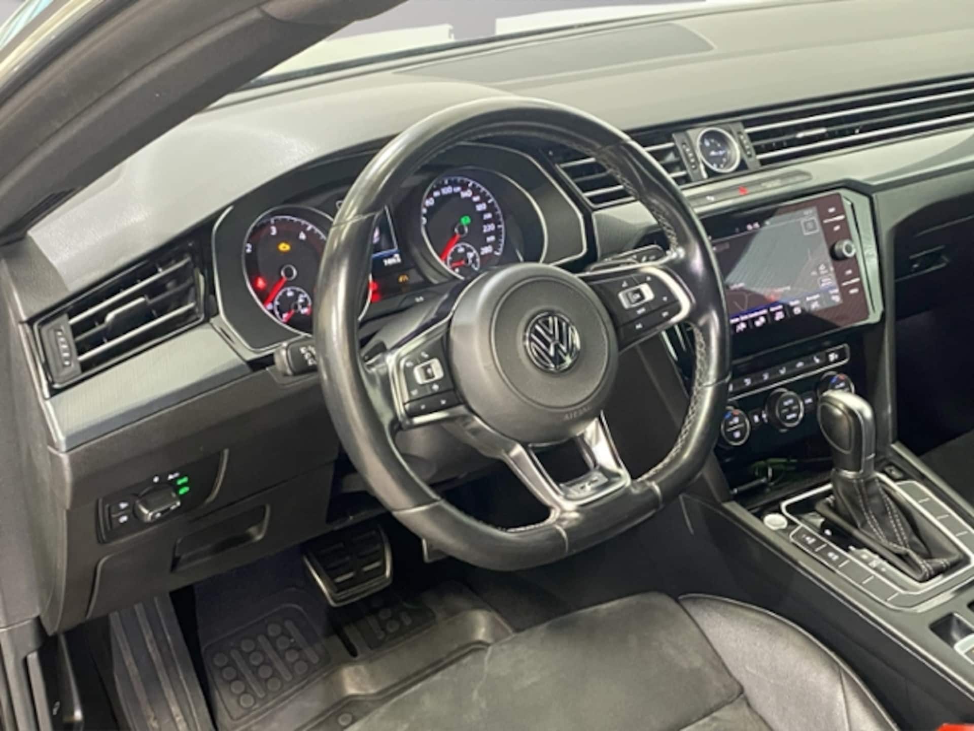 Volkswagen Arteon R-Line