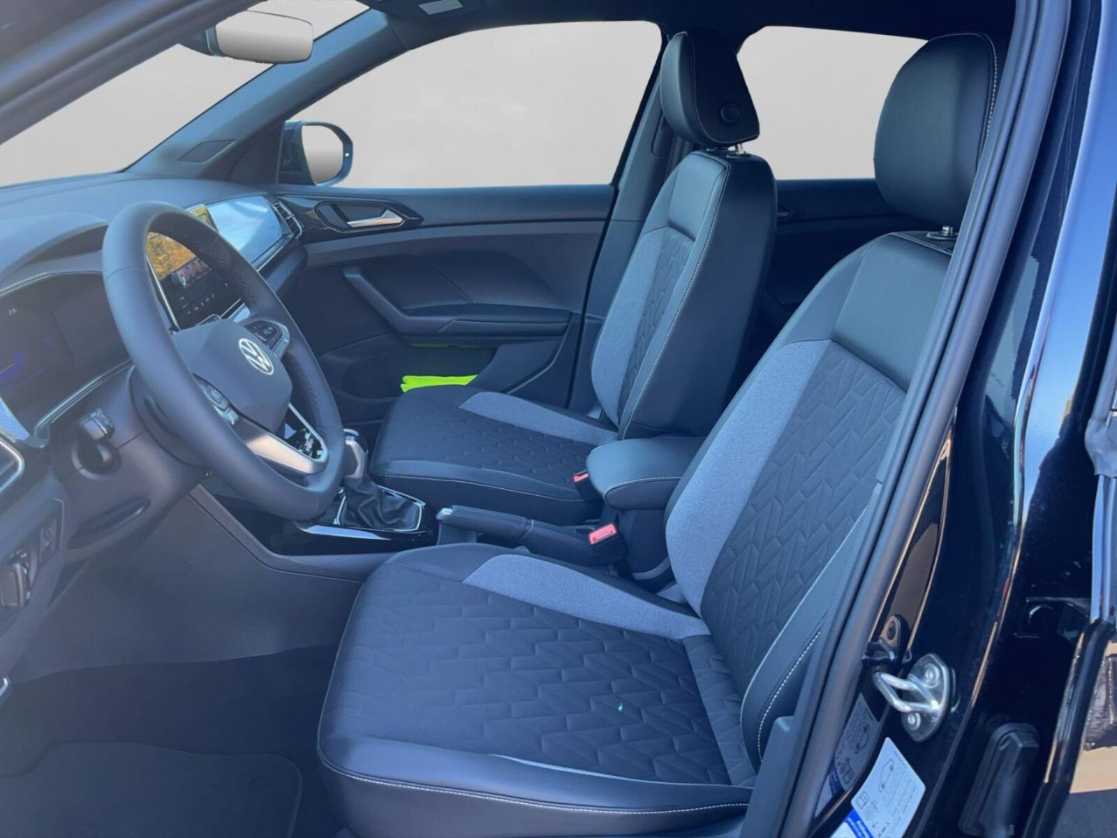 Volkswagen T-Cross – Bild 11