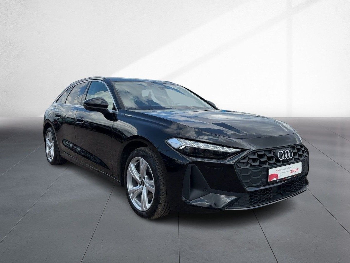 Bild über Audi A5 Avant TDI quattro 150 kW S tronic - für weitere Informationen kontaktieren Sie den Audi Partner