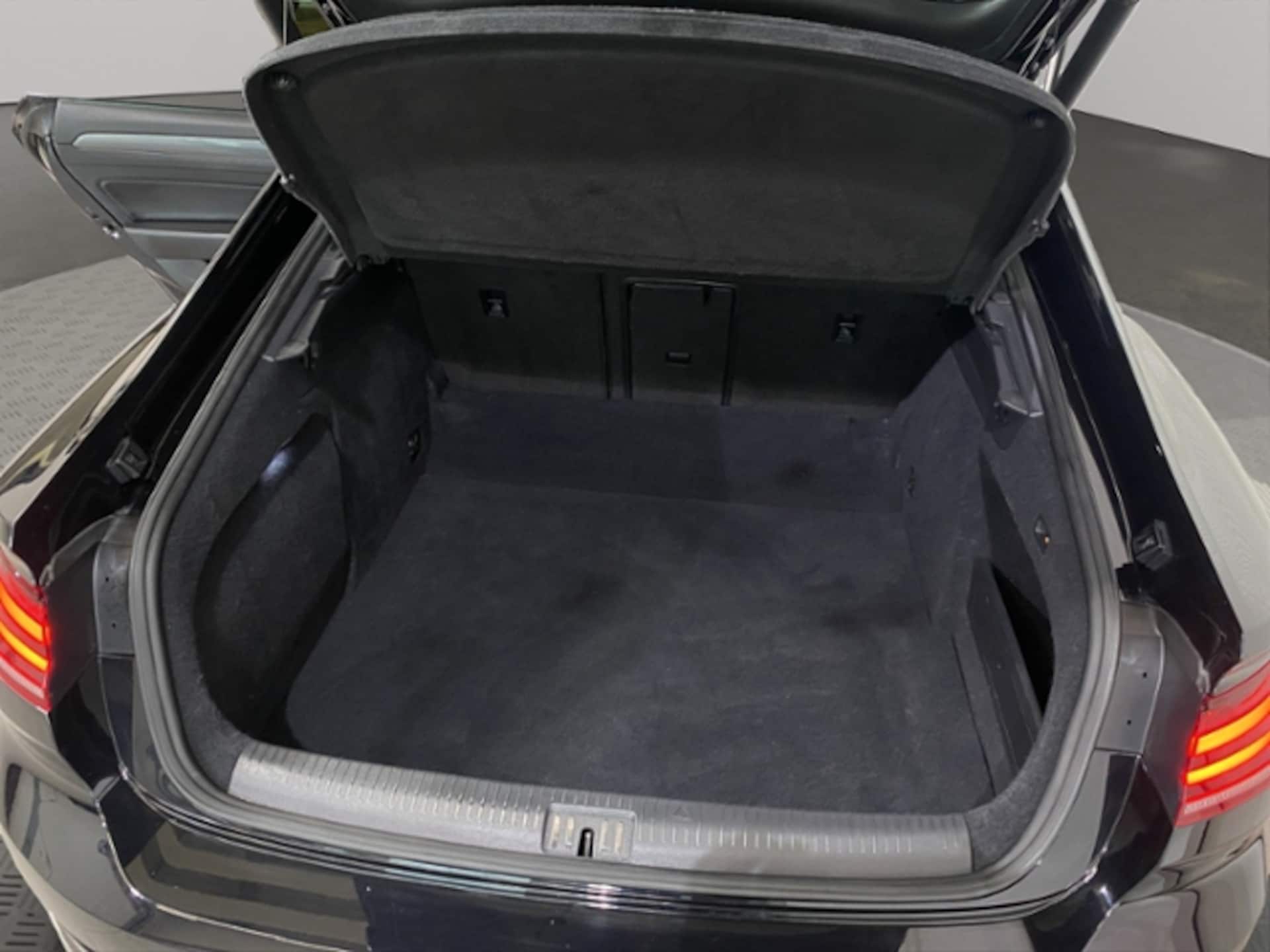 Volkswagen Arteon R-Line