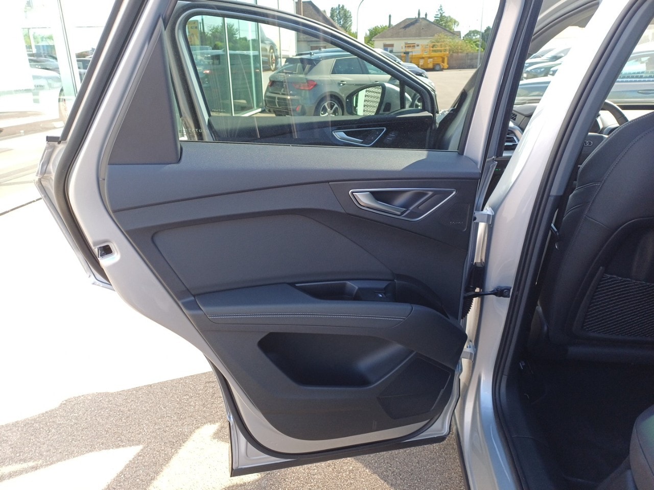 Image about Audi Q4 e-tron Executive 45 e-tron quattro 195,00 kW