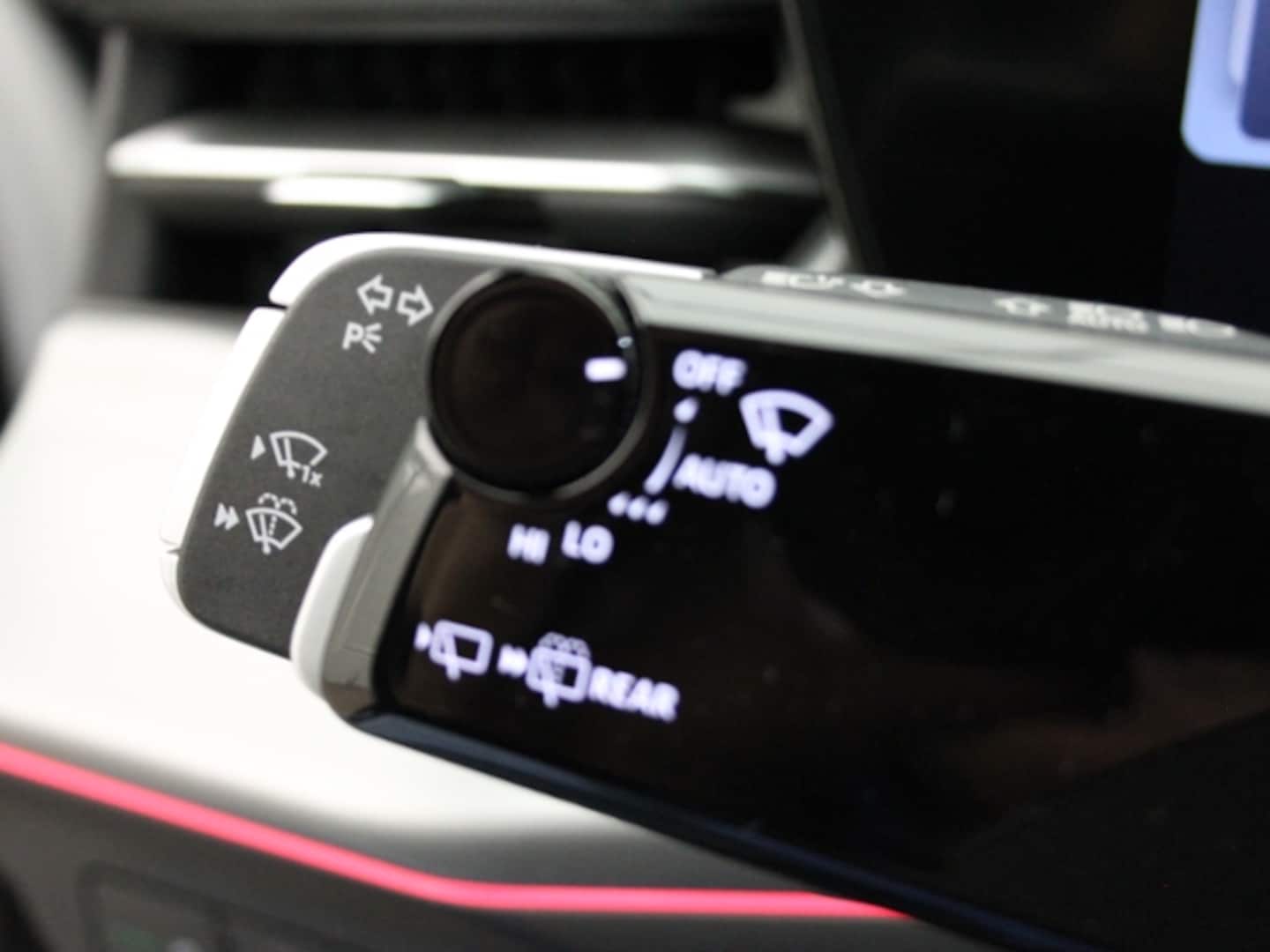 Bild über Audi Q3 SUV TFSI 110 kW S tronic - für weitere Informationen kontaktieren Sie den Audi Partner