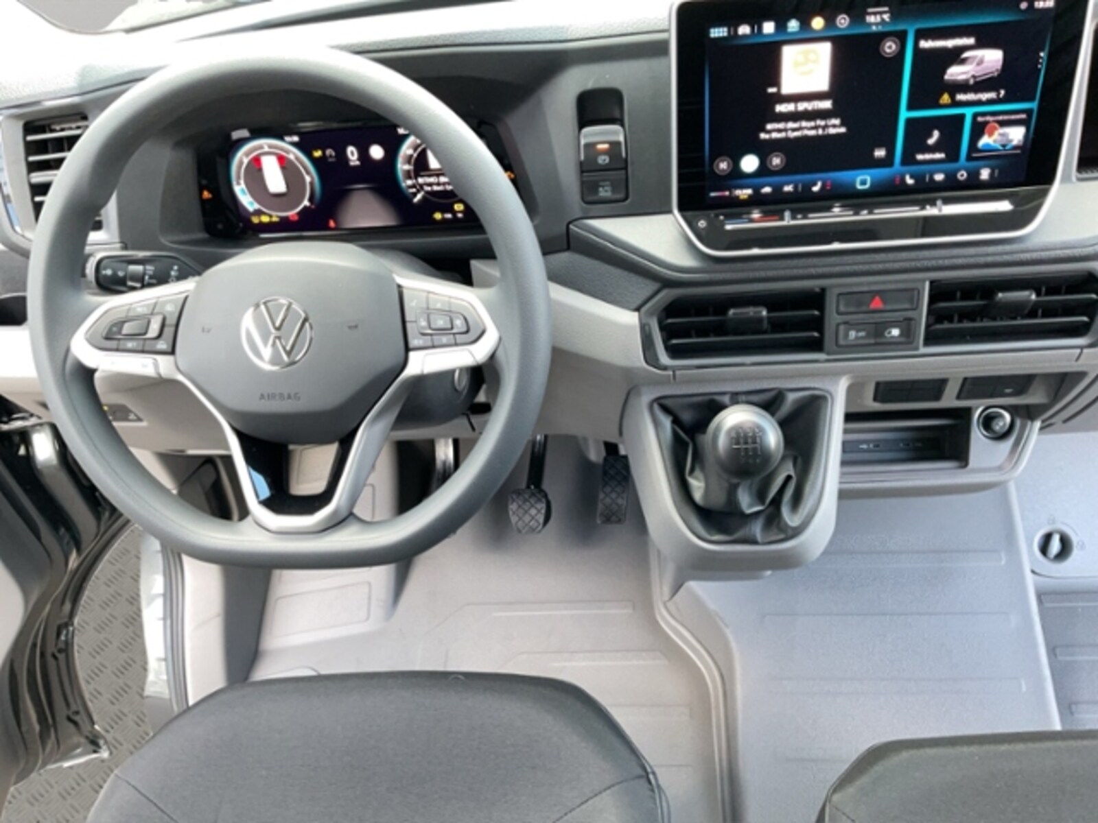 Volkswagen Crafter Kasten mittlerer Radstand – Bild 7