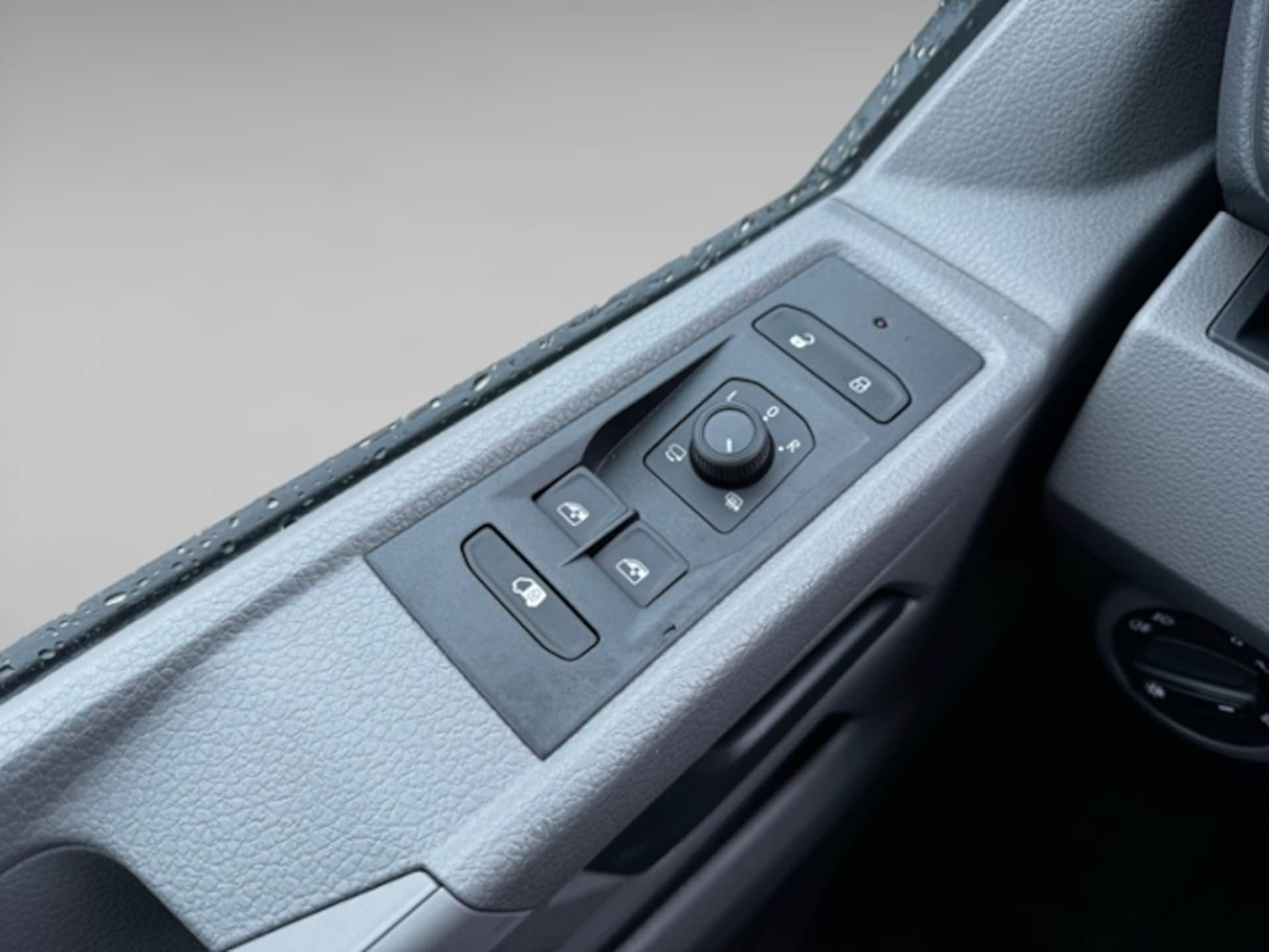Volkswagen T6.1 Transporter Kasten kurzer Radstand