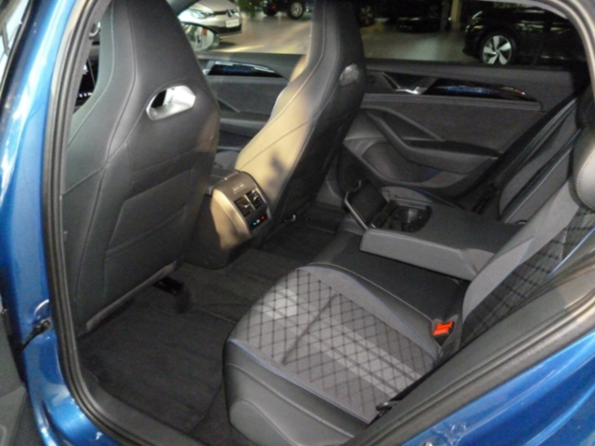 Volkswagen Passat R-Line