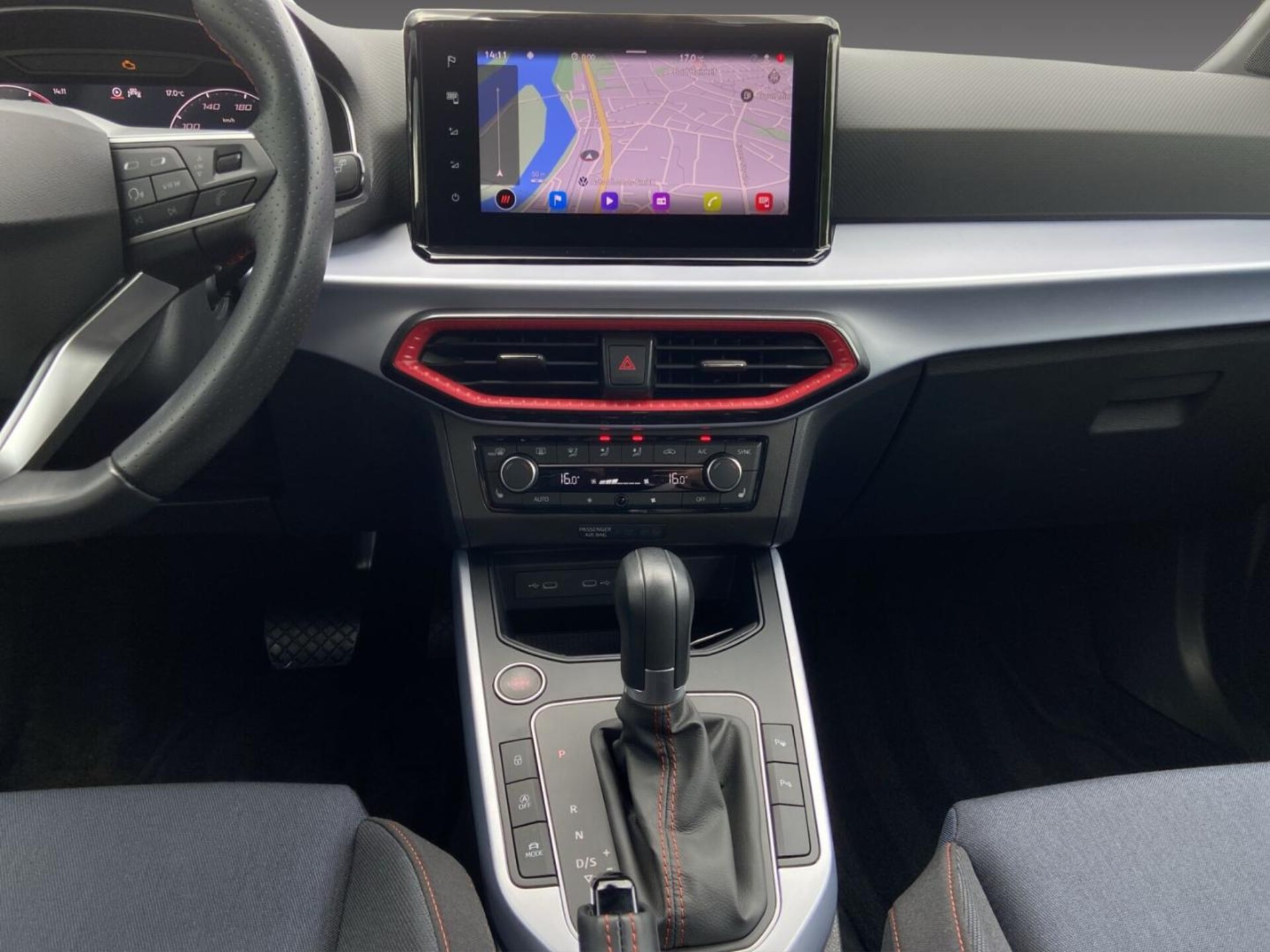 SEAT Arona FR