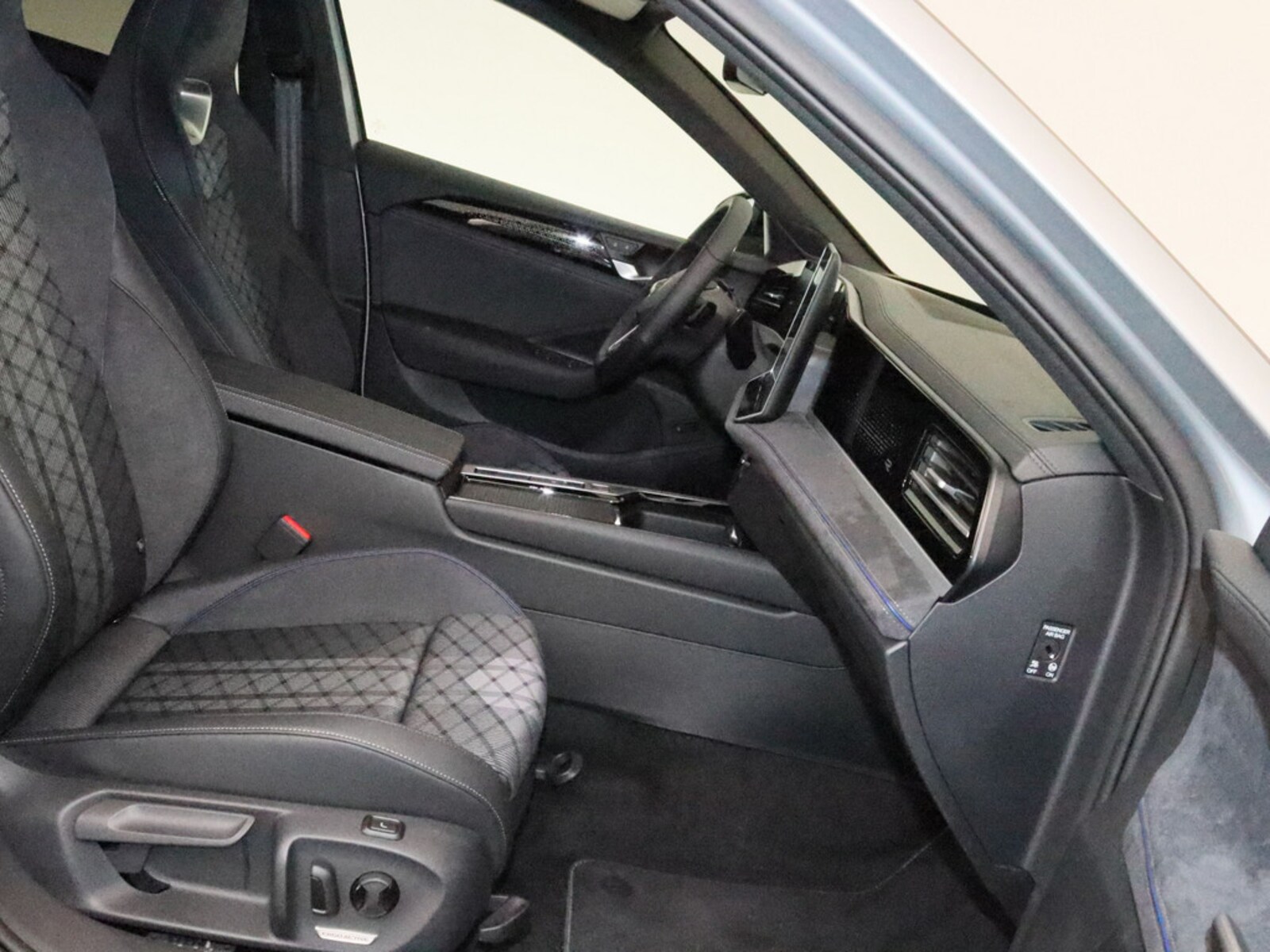 Volkswagen Passat – Bild 8