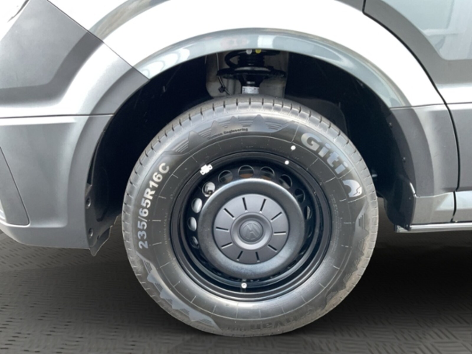 Volkswagen Crafter Kasten mittlerer Radstand – Bild 5