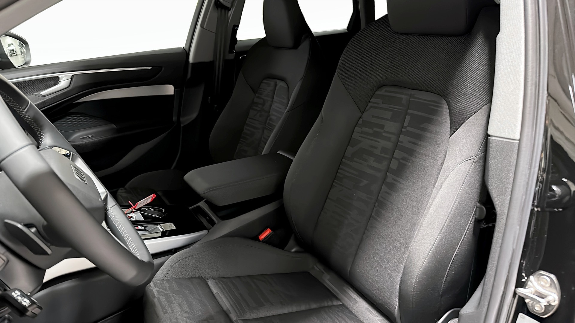 Bild som visar Audi A6 Avant A6 Avant TDI quattro Proline 150 kWS tronic - för mer information kontakta din Audi Partner