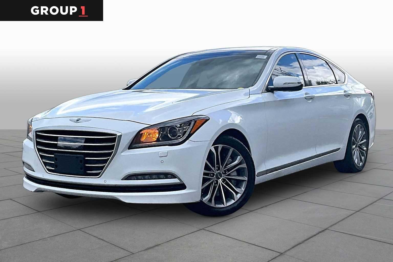 2015 Hyundai Genesis 3.8 AWD's photo
