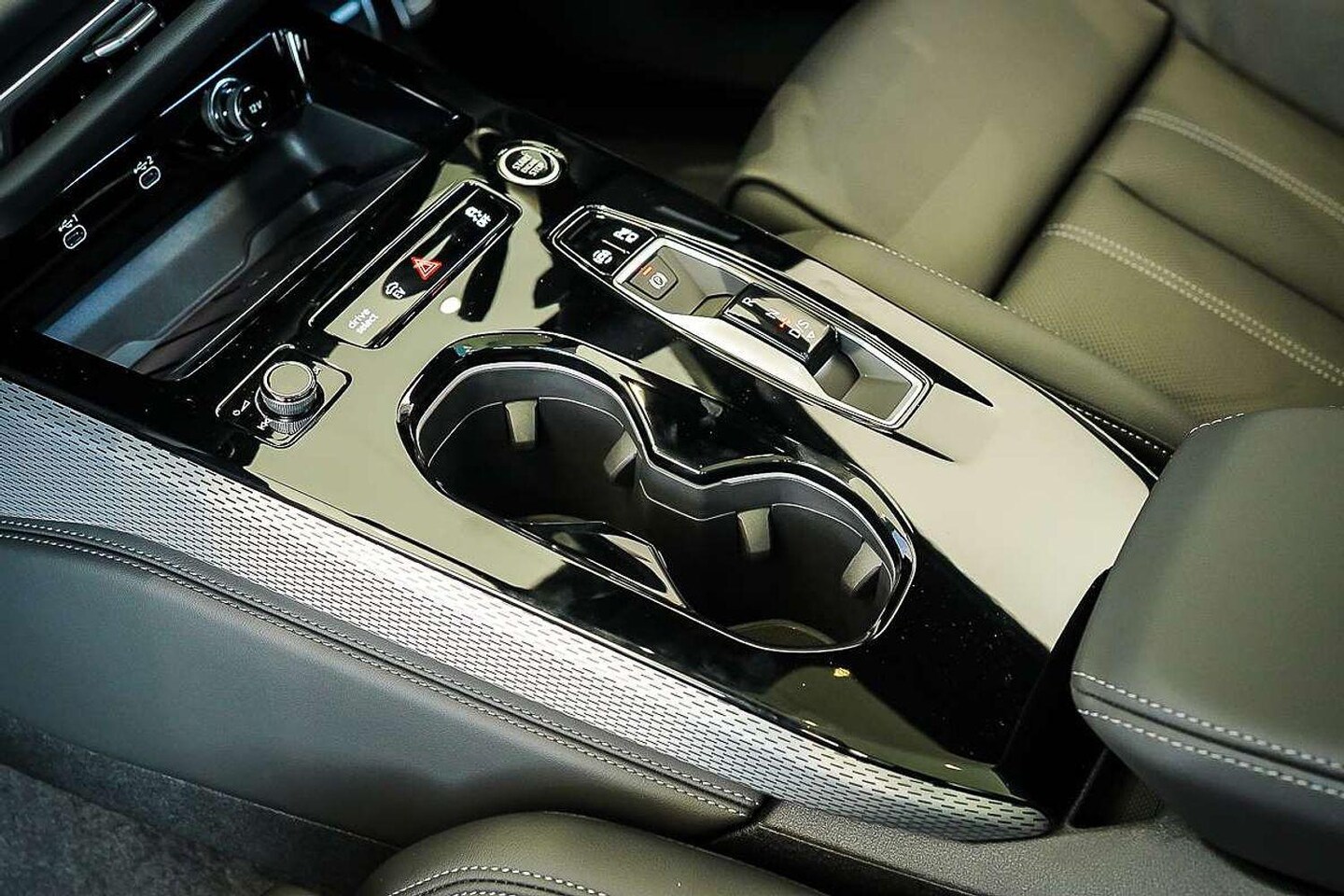 Image about Audi A5 Sedan TFSI e e-hybrid quattro 270 kW S tronic