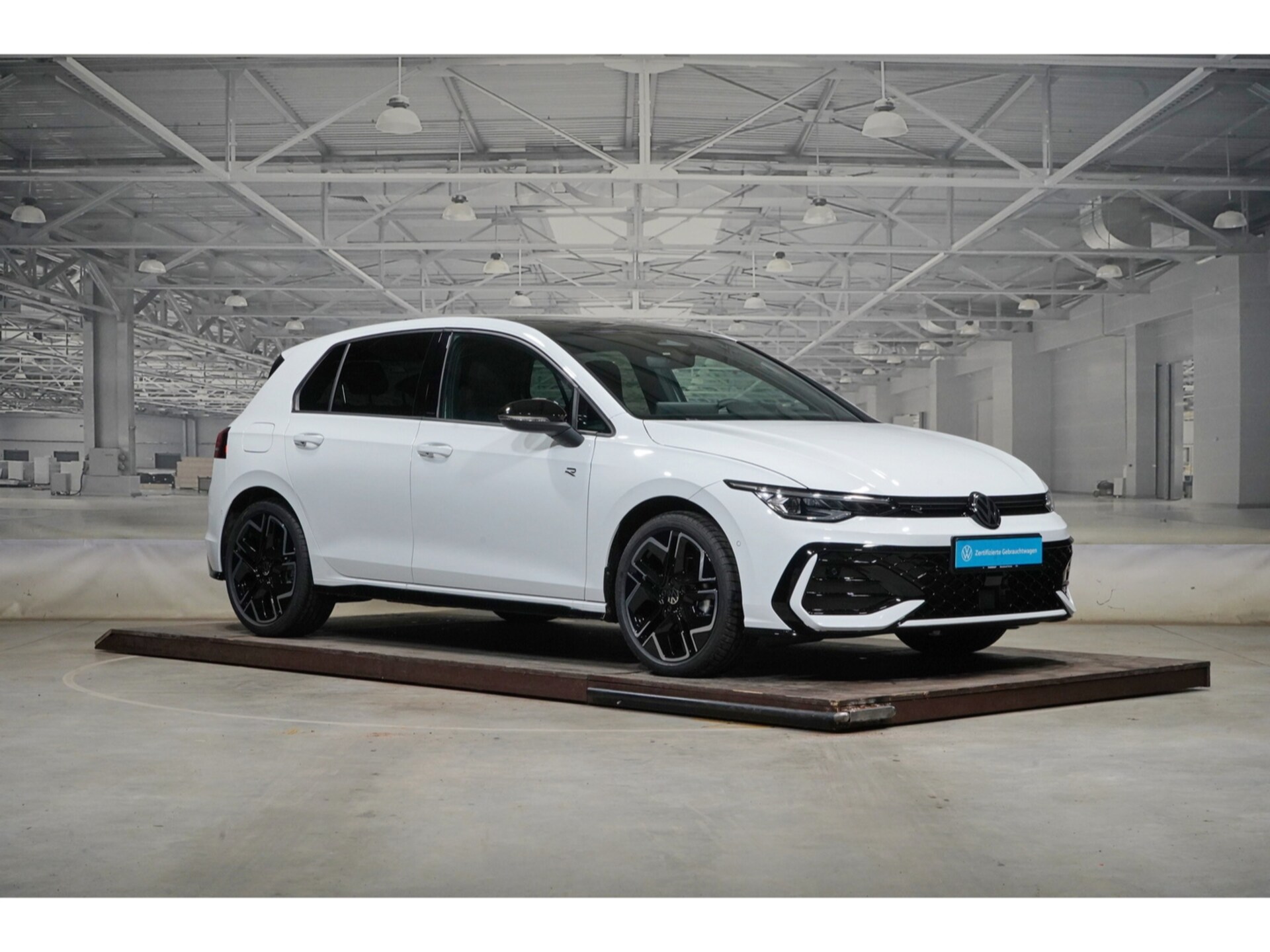 Volkswagen Golf R-Line