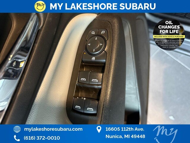 2023 Chevrolet Equinox LT - Photo 12