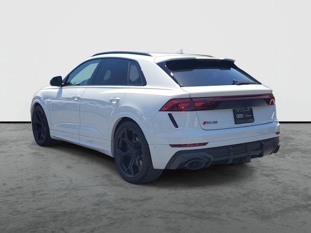 2026 Audi RS Q8 SUV performance