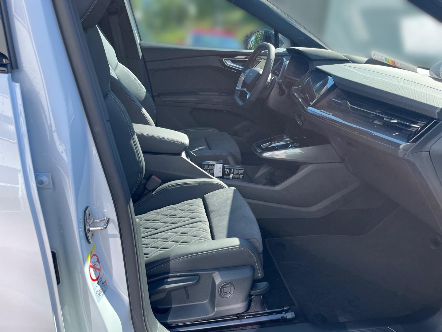 Image about Audi Q4 e-tron 45 e-tron quattro