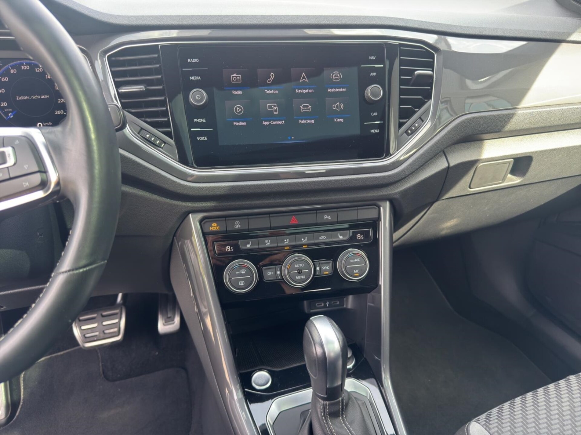 Volkswagen T-Roc Sport