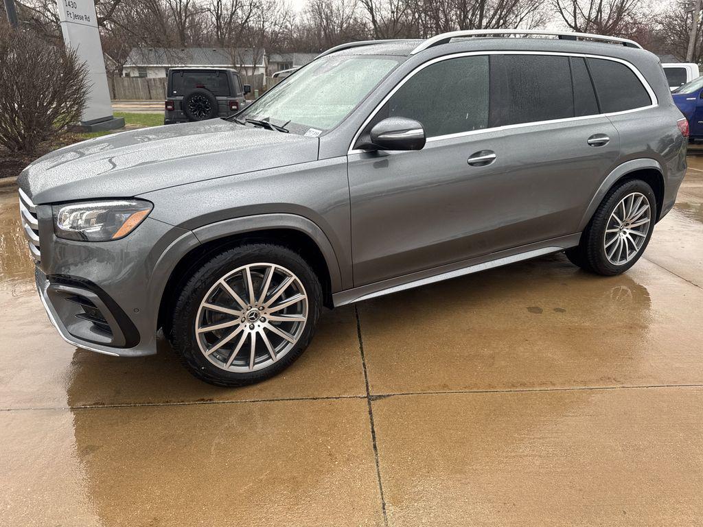 2025 Mercedes-Benz GLS Base - Photo 2