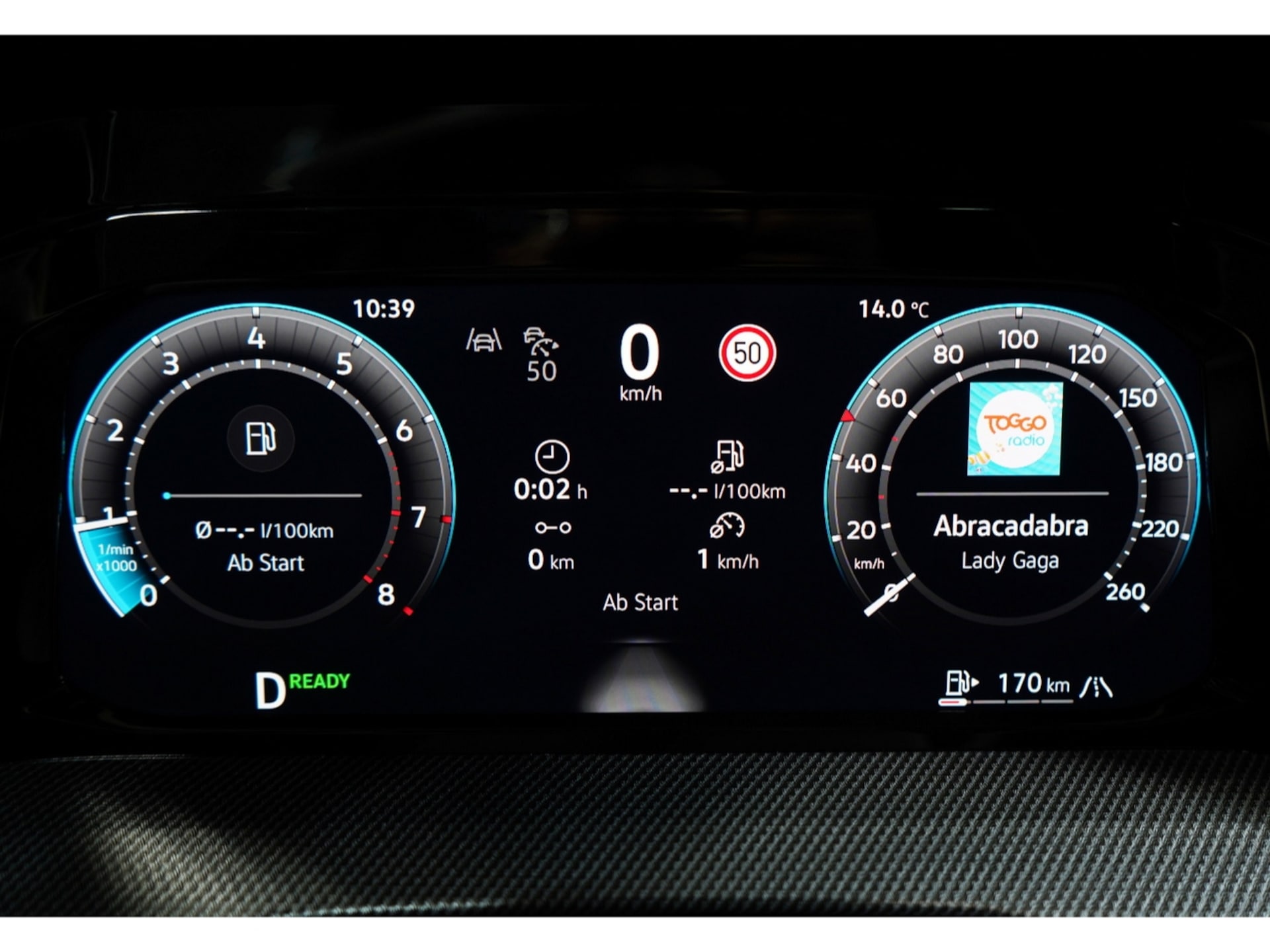 Volkswagen Golf R-Line