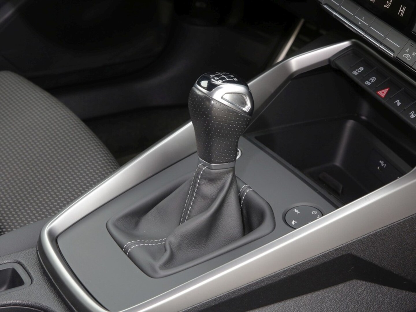 Bild über Audi A3 Sportback S line 35 TFSI Schaltgetriebe - für weitere Informationen kontaktieren Sie den Audi Partner
