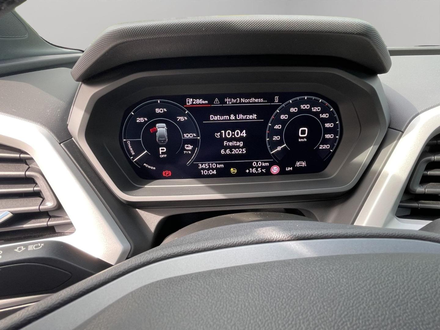Image about Audi Q4 e-tron 40 e-tron