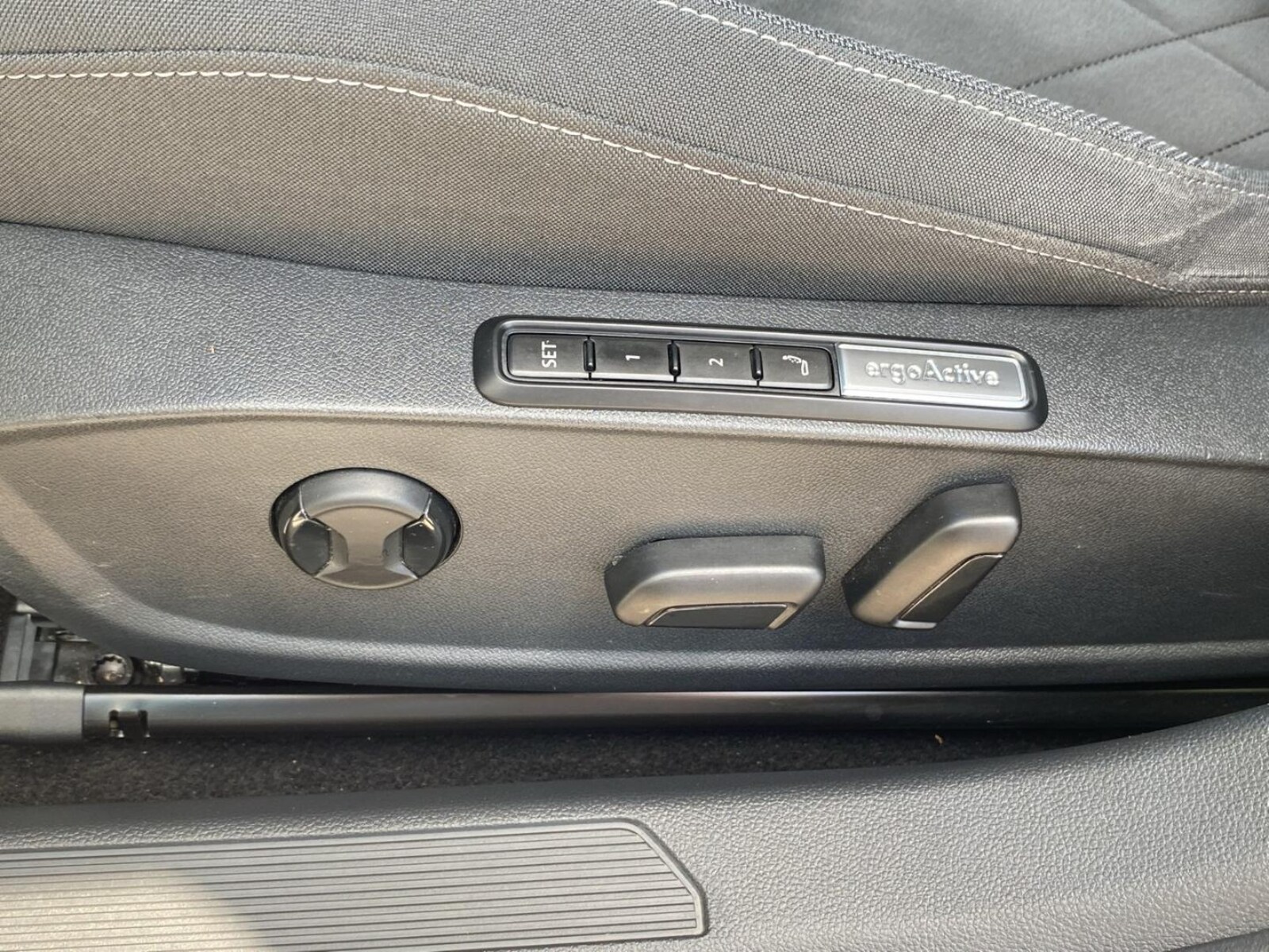 Volkswagen Golf Variant – Bild 17