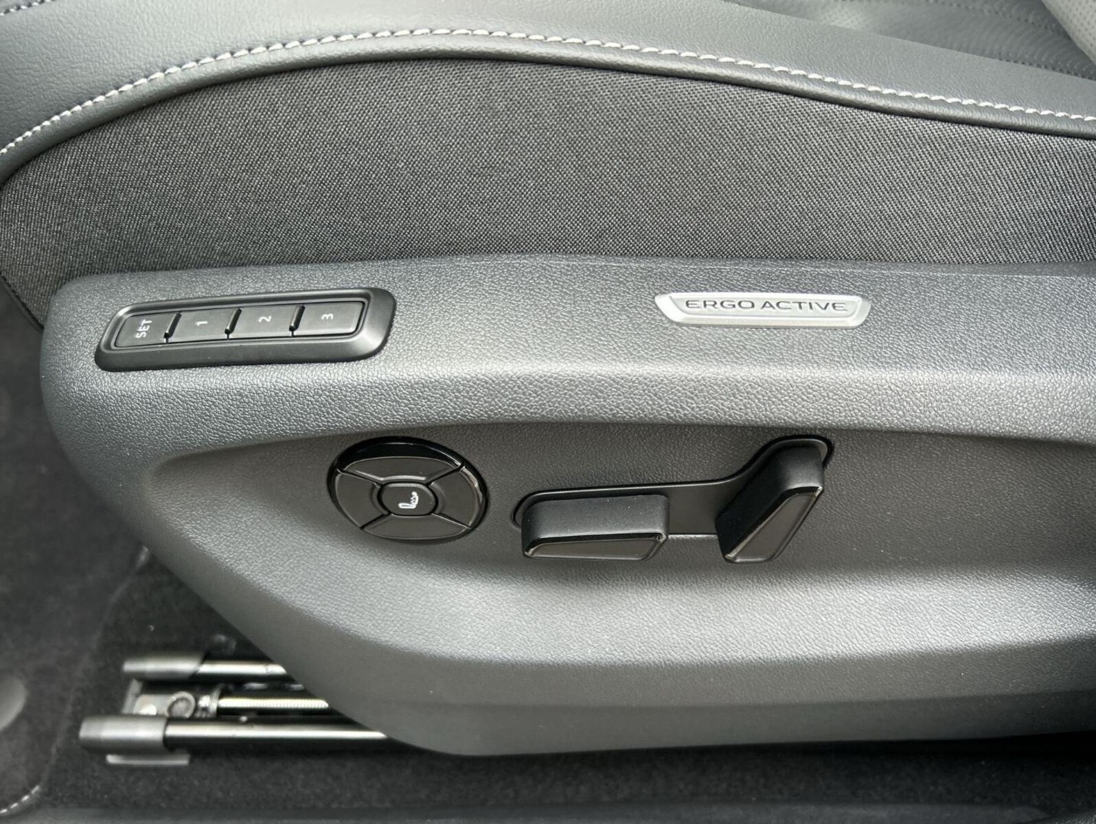 Volkswagen Tiguan – Bild 25