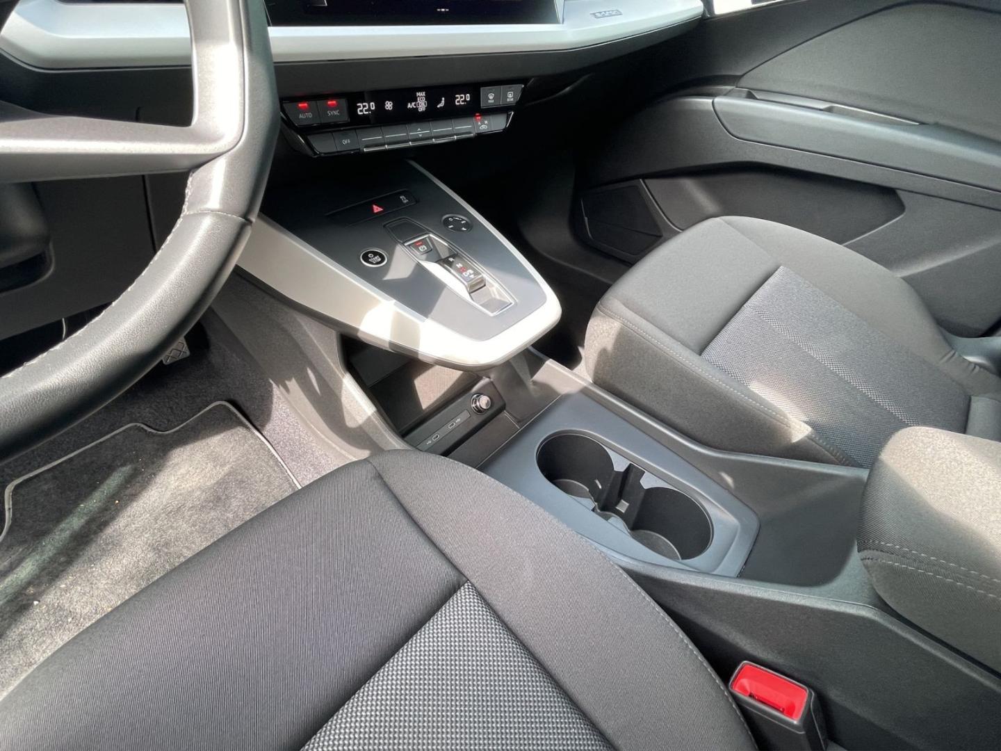Image about Audi Q4 e-tron 40 e-tron
