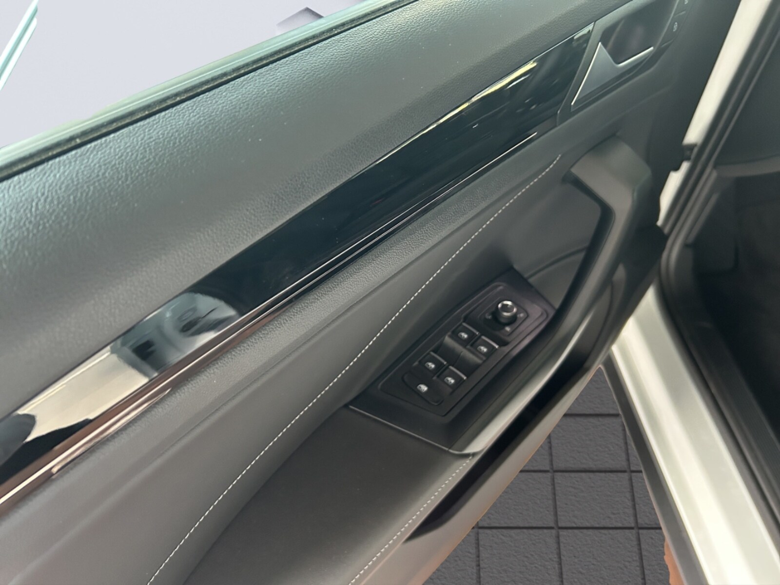 Volkswagen T-Roc – Bild 10