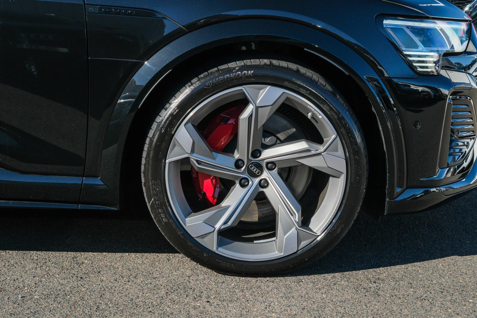 Image about Audi SQ8 Sportback e-tron e-tron quattro