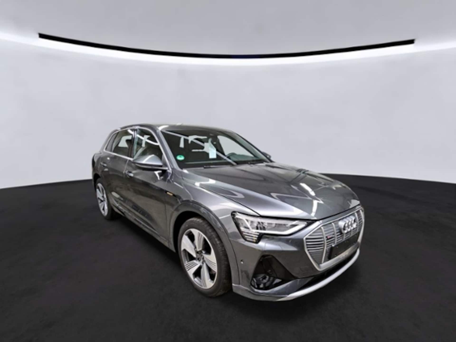 Audi e-tron S line