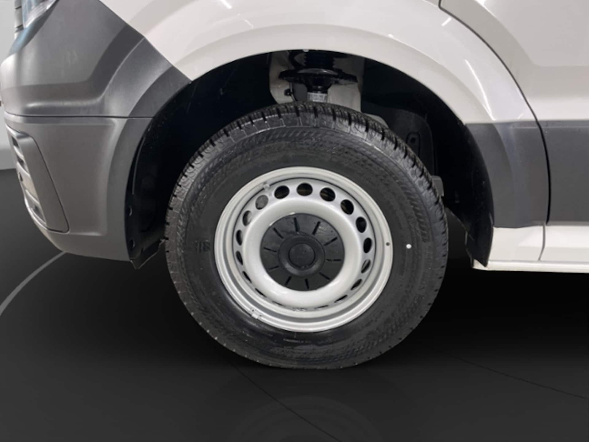 Volkswagen Crafter Kasten mittlerer Radstand
