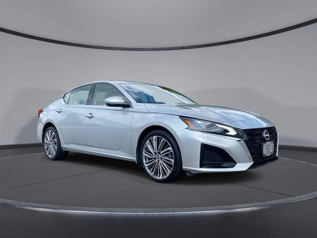 Photo of 2023 Nissan Altima
