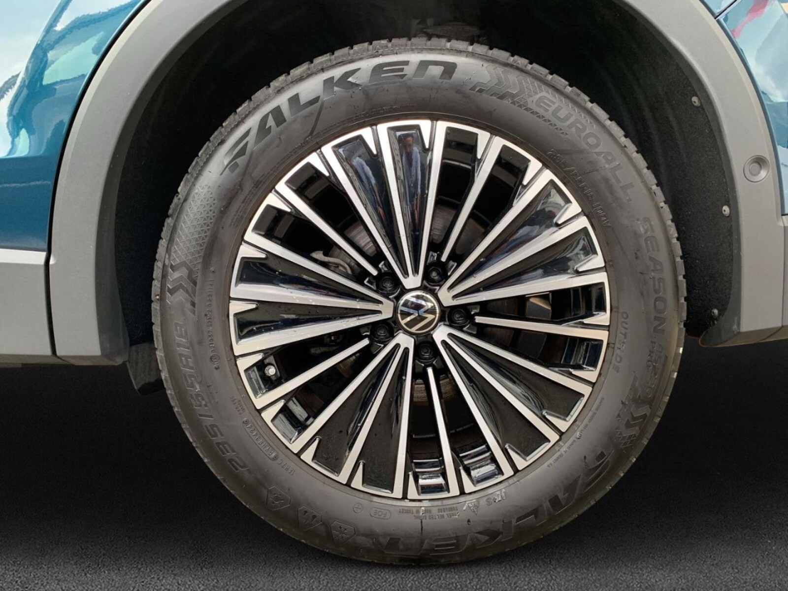 Volkswagen Tiguan – Bild 7