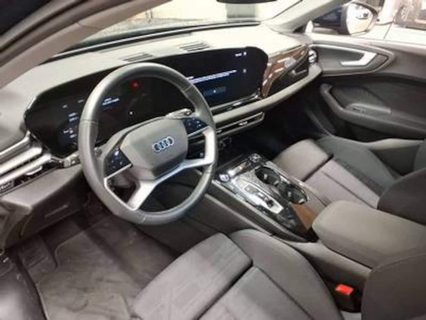 Bild über Audi A5 Avant e-hybrid e-hybrid quattro 220 kW S tronic - für weitere Informationen kontaktieren Sie den Audi Partner