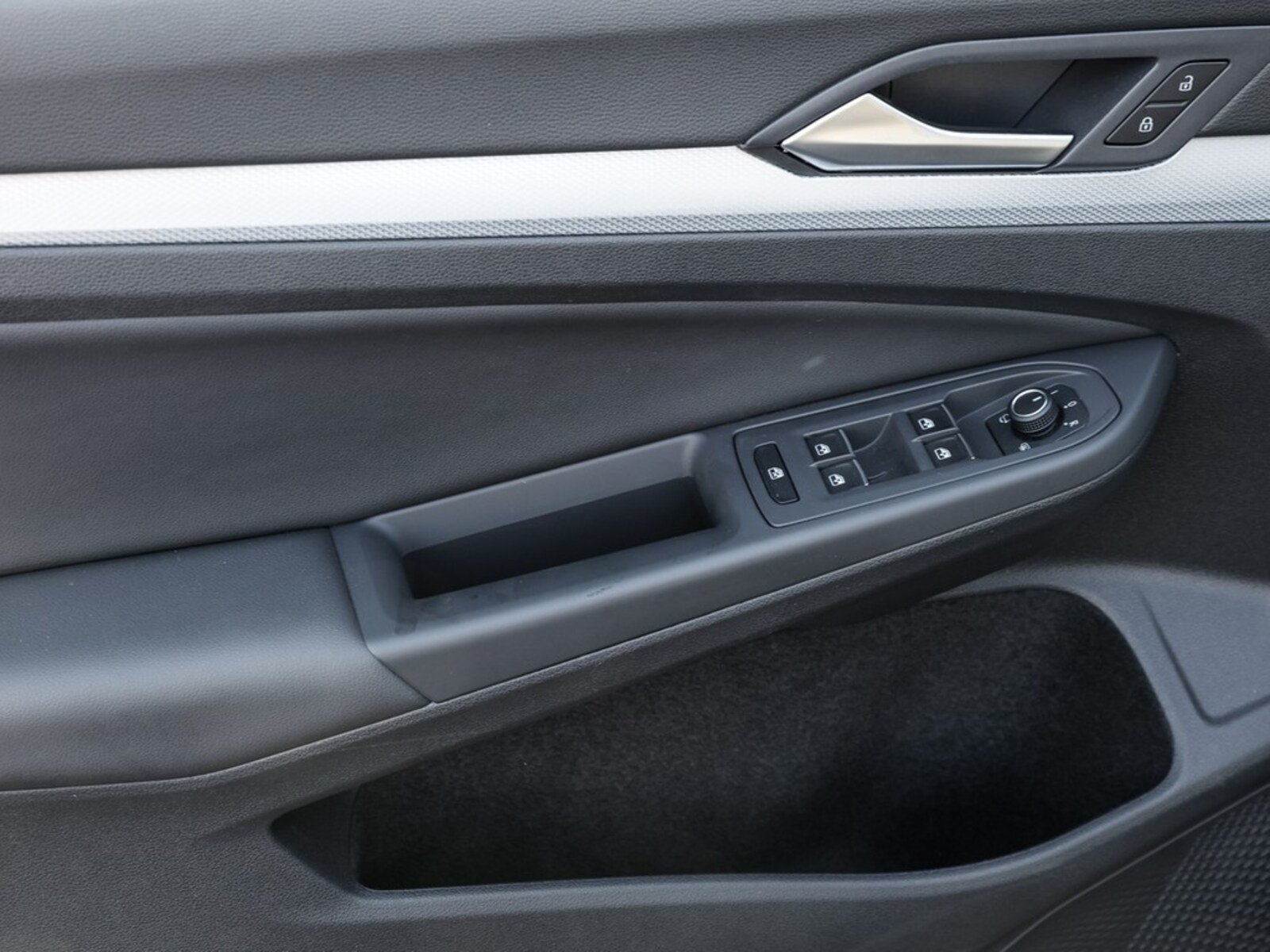 Volkswagen Golf Variant – Bild 14