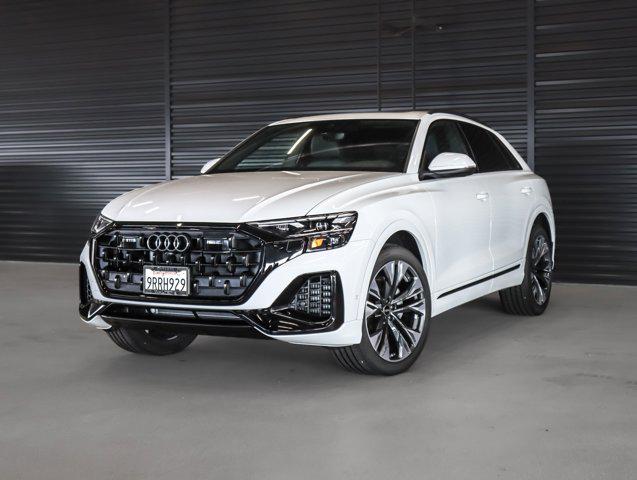 2025 Audi Q8 55 Premium quattro Tiptronic's photo
