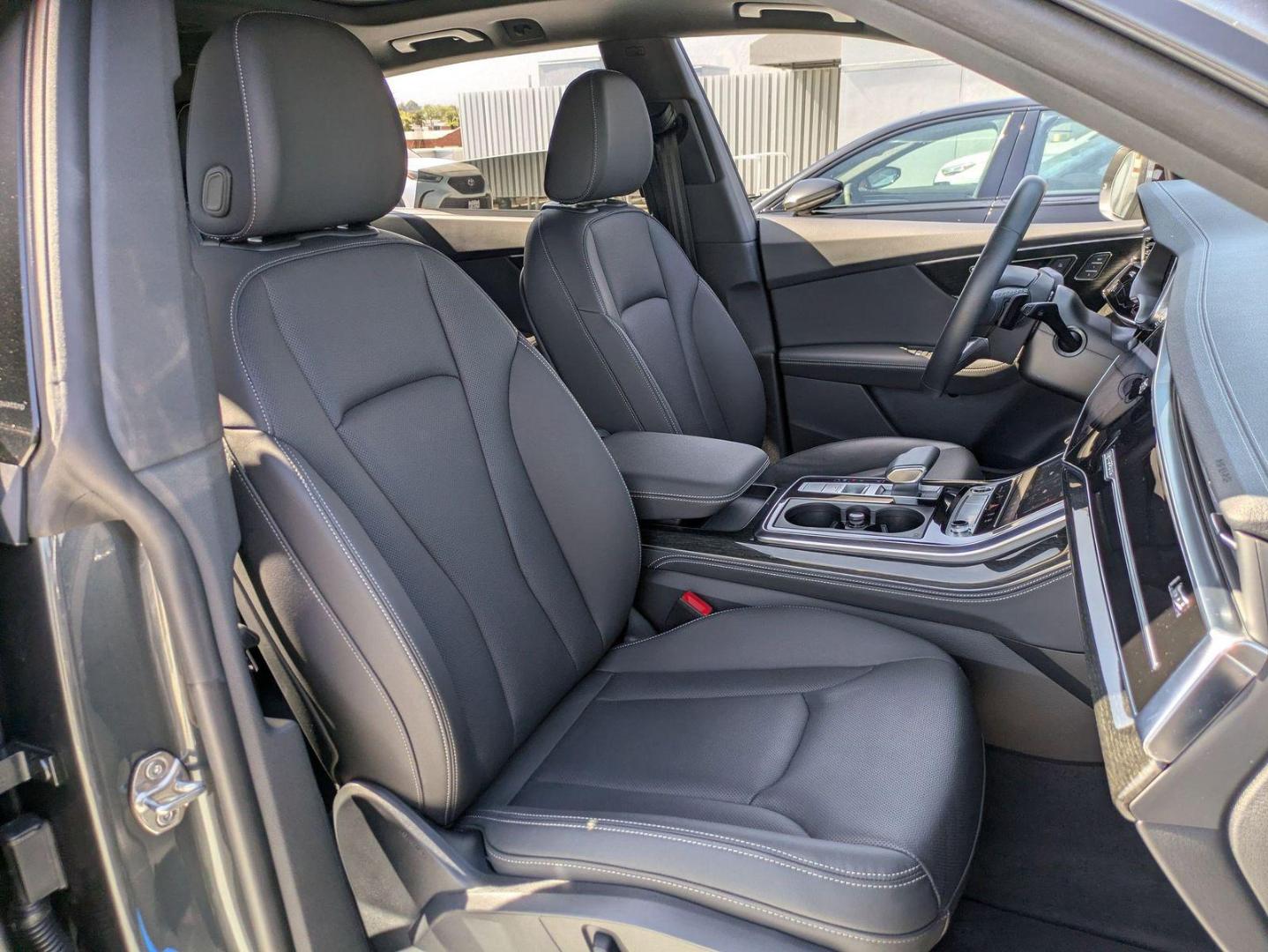 2026 Audi Q8 Premium Plus - Photo 27