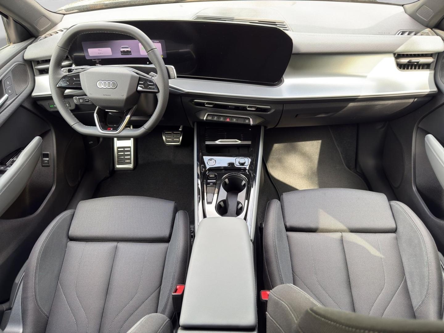 Bild über Audi Q3 SUV TFSI 110 kW S tronic - für weitere Informationen kontaktieren Sie den Audi Partner