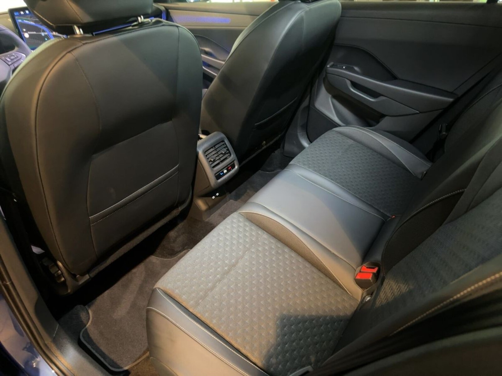 Volkswagen T-Roc – Bild 8
