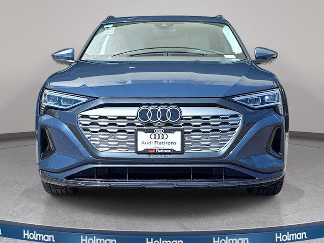 2024 Audi Q8 e-tron