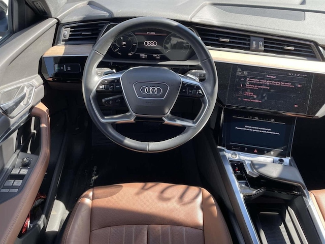 2024 Audi Q8 e-tron