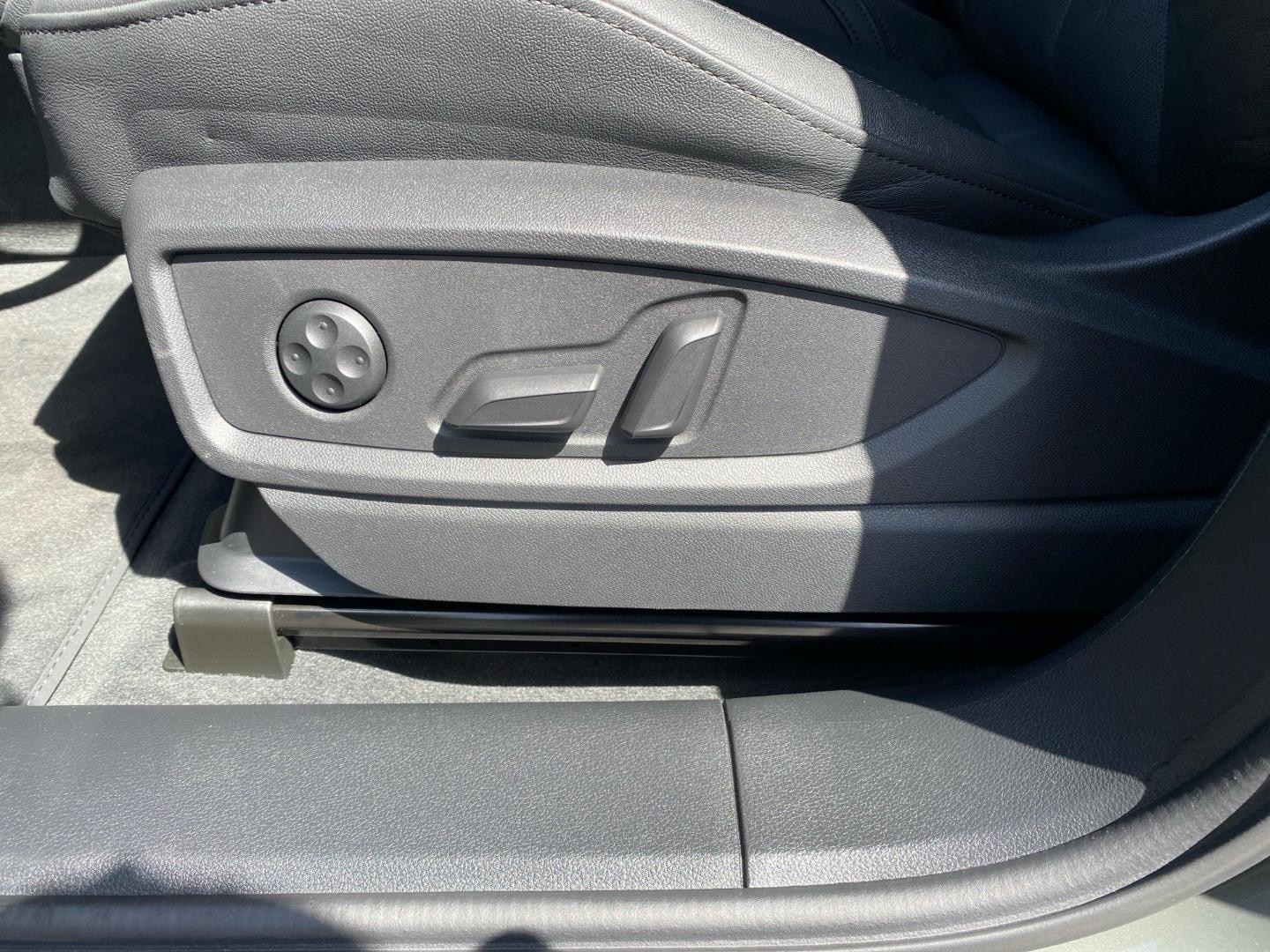Bild über Audi Q5 40 TDI quattro 150 kW S tronic - für weitere Informationen kontaktieren Sie den Audi Partner