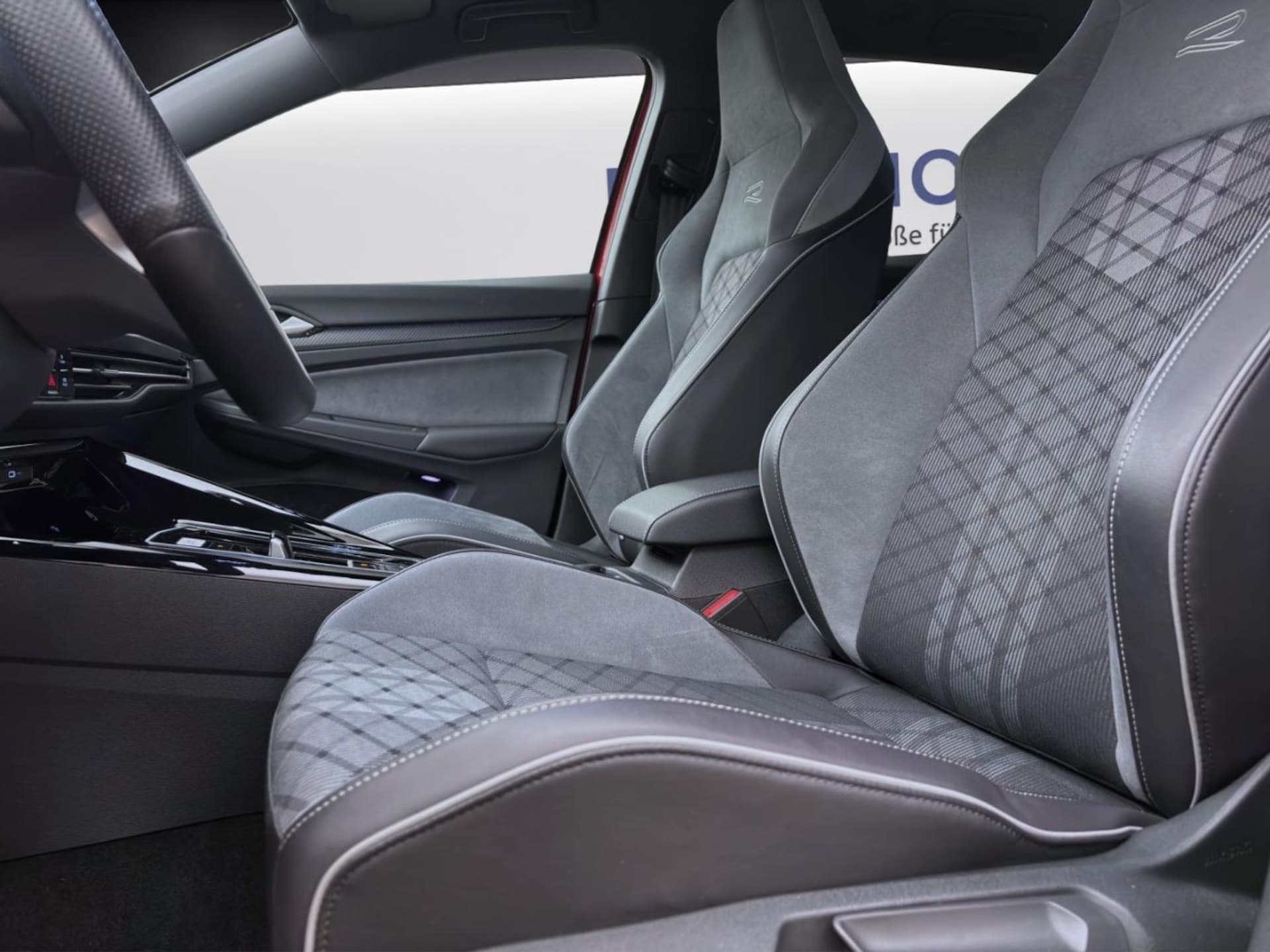 Volkswagen Golf Variant R-Line