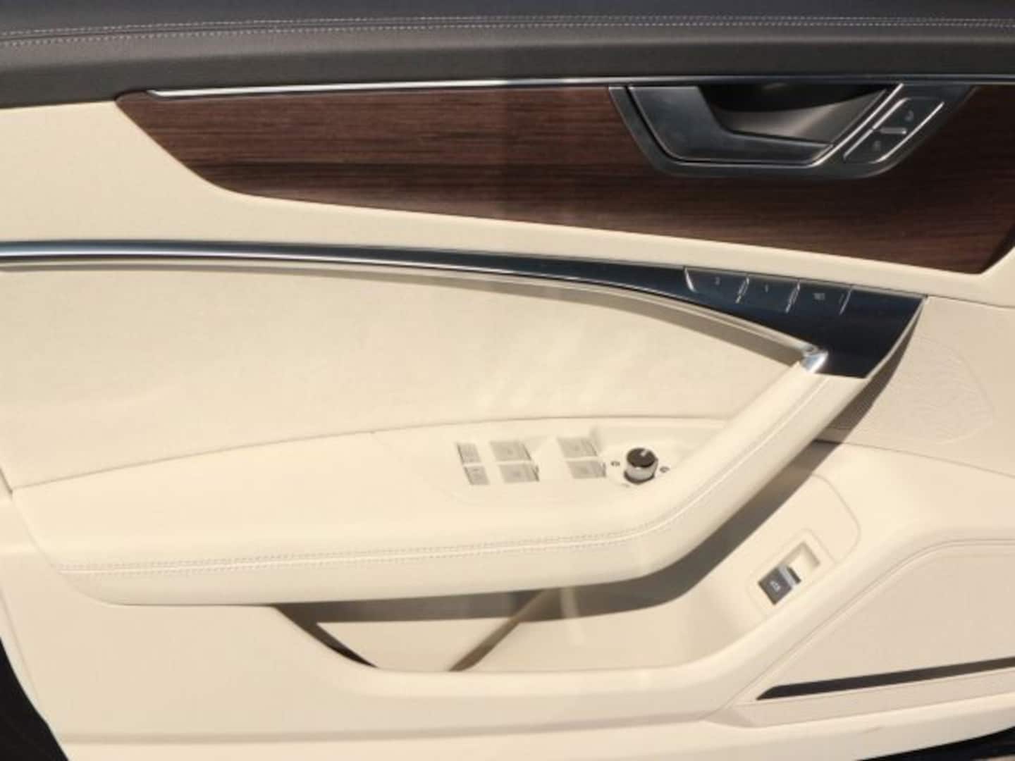 Bild über Audi A6 Limousine advanced 45 TFSI S tronic - für weitere Informationen kontaktieren Sie den Audi Partner