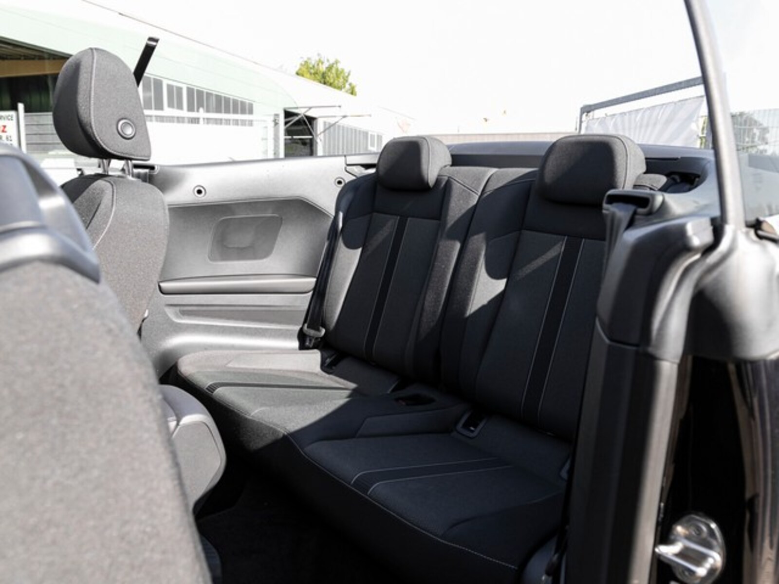 Volkswagen T-Roc Cabriolet – Bild 10