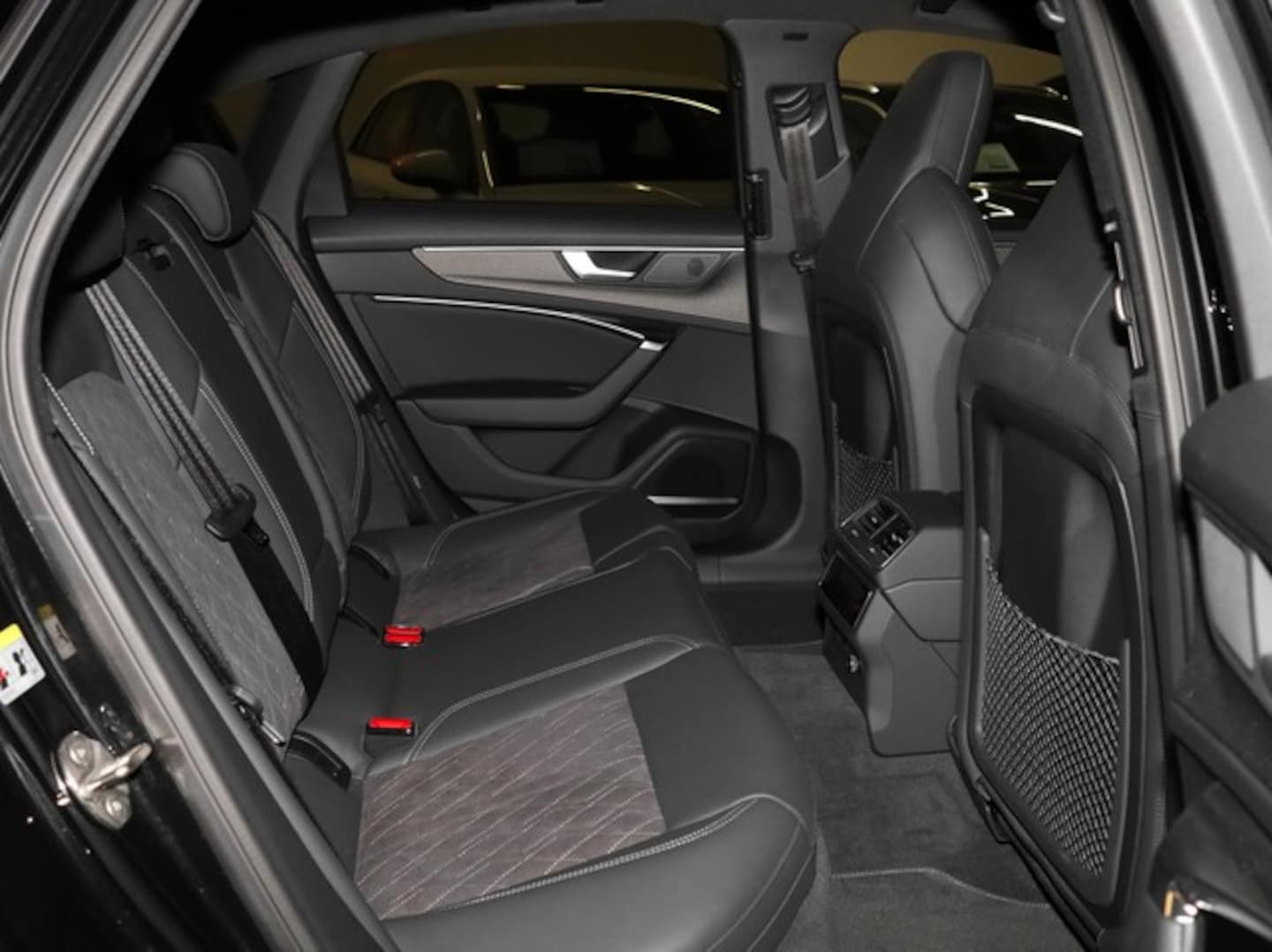 Bild über Audi S6 Limousine TDI quattro tiptronic - für weitere Informationen kontaktieren Sie den Audi Partner
