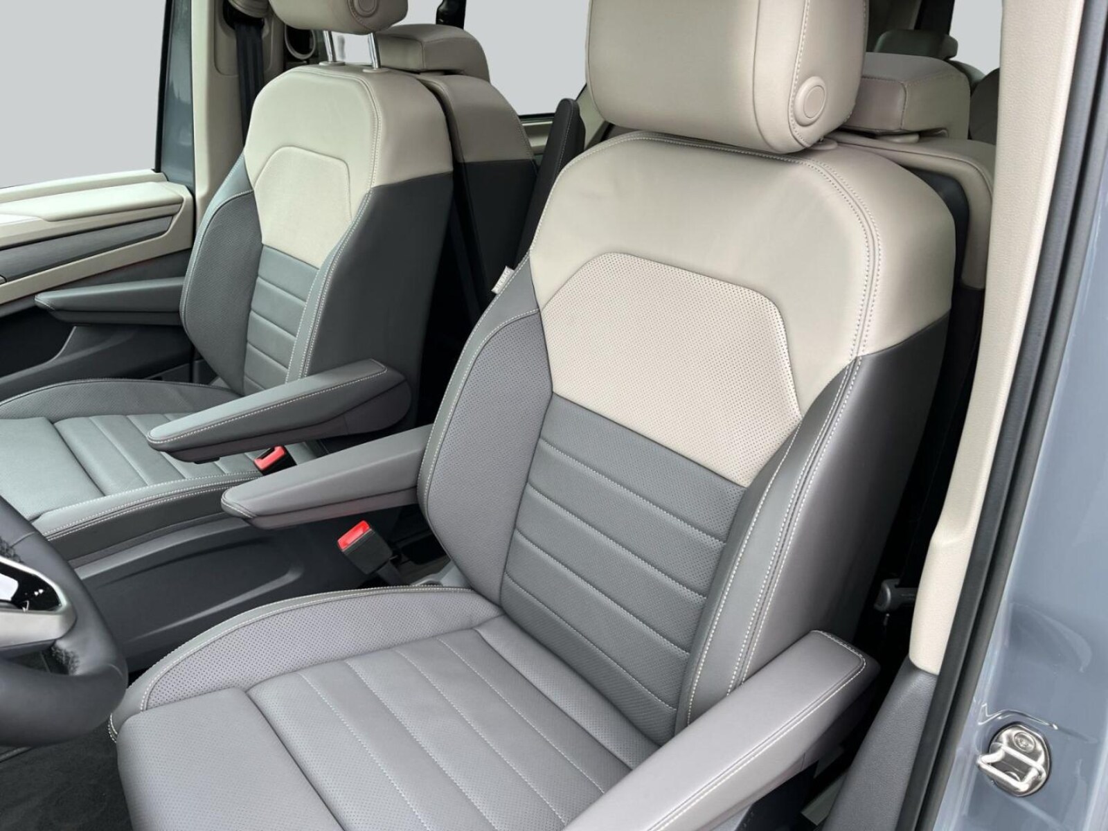 Volkswagen Multivan Langversion – Bild 10